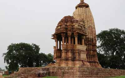 Chaturbhuj Temple